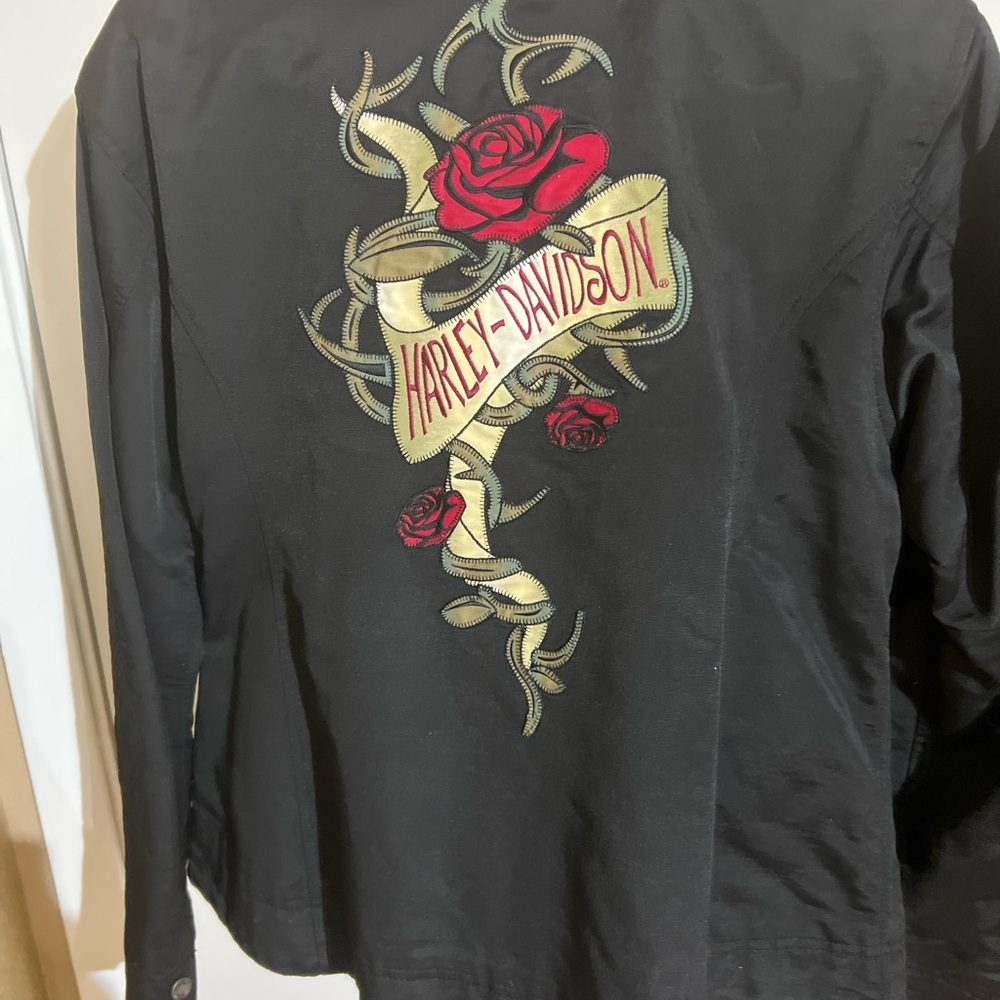 Harley-Davidson Black Shirt with Red and Gold Rose Design